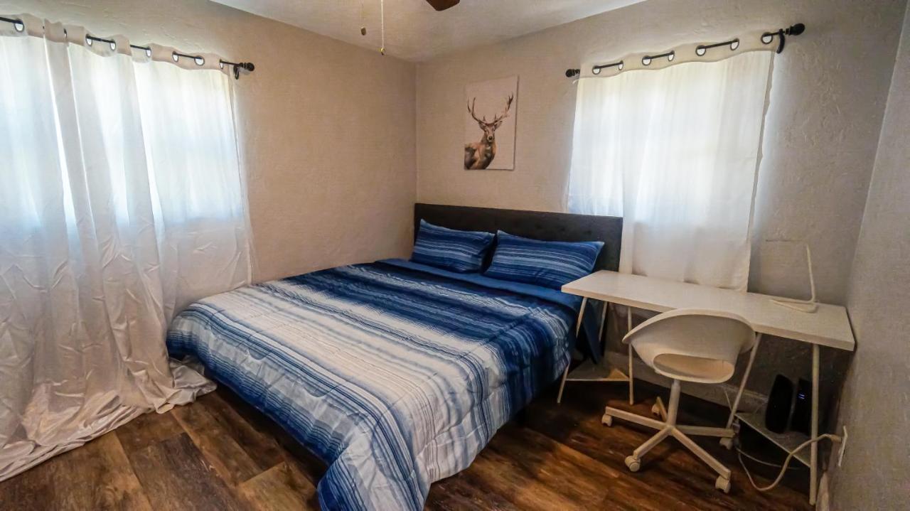 Villa Elegant Cozy Oasis On A Traffic Free Street Clearwater Esterno foto